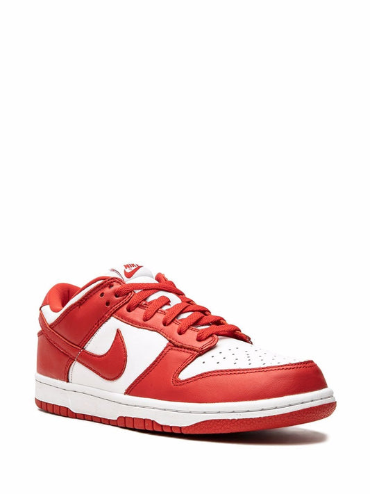 Nike: SB Dunk Low 'University Red'