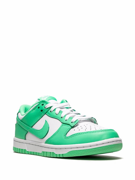 Nike: SB Dunk Low 'Green Glow'